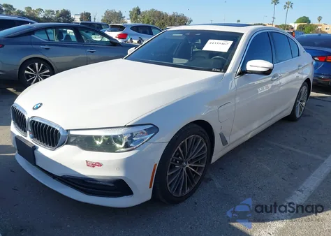 2018 BMW 530E Iperformance z USA, uszkodzony, nr VIN WBAJA9C55JB251094